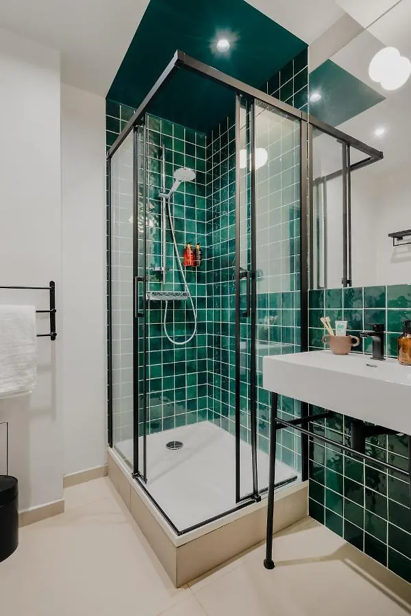 Edgar Suites Vicat - Porte De Versailles Paris 0*,  France